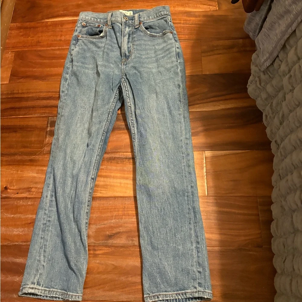 Abercrombie & Fitch Straight Leg Jeans Women’s Size 24 Light Wash (0578)